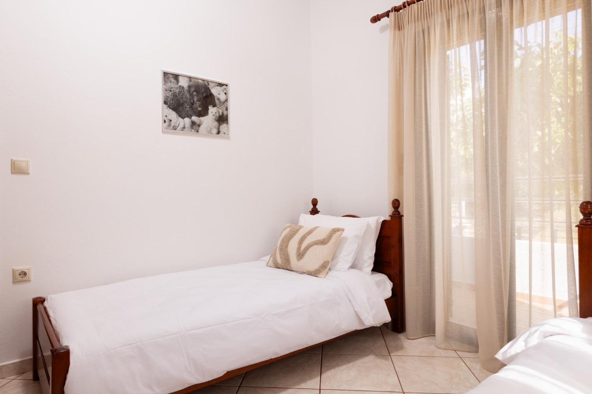 Villa Almyrida *